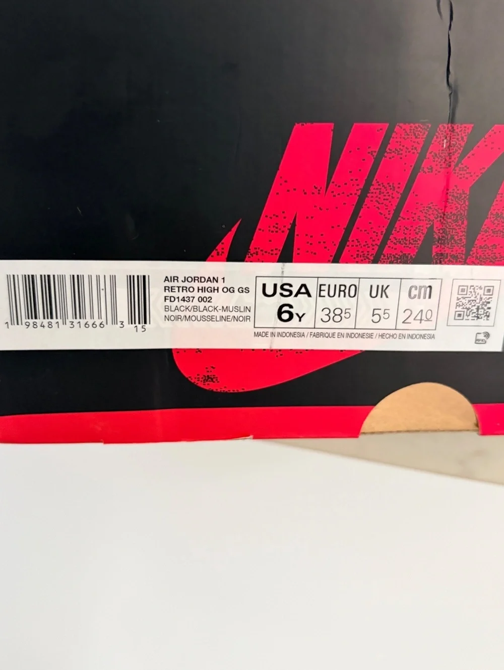 Air Jordan 1 Retro High self-expression OG GS Black/Black 6Y/8.5W
